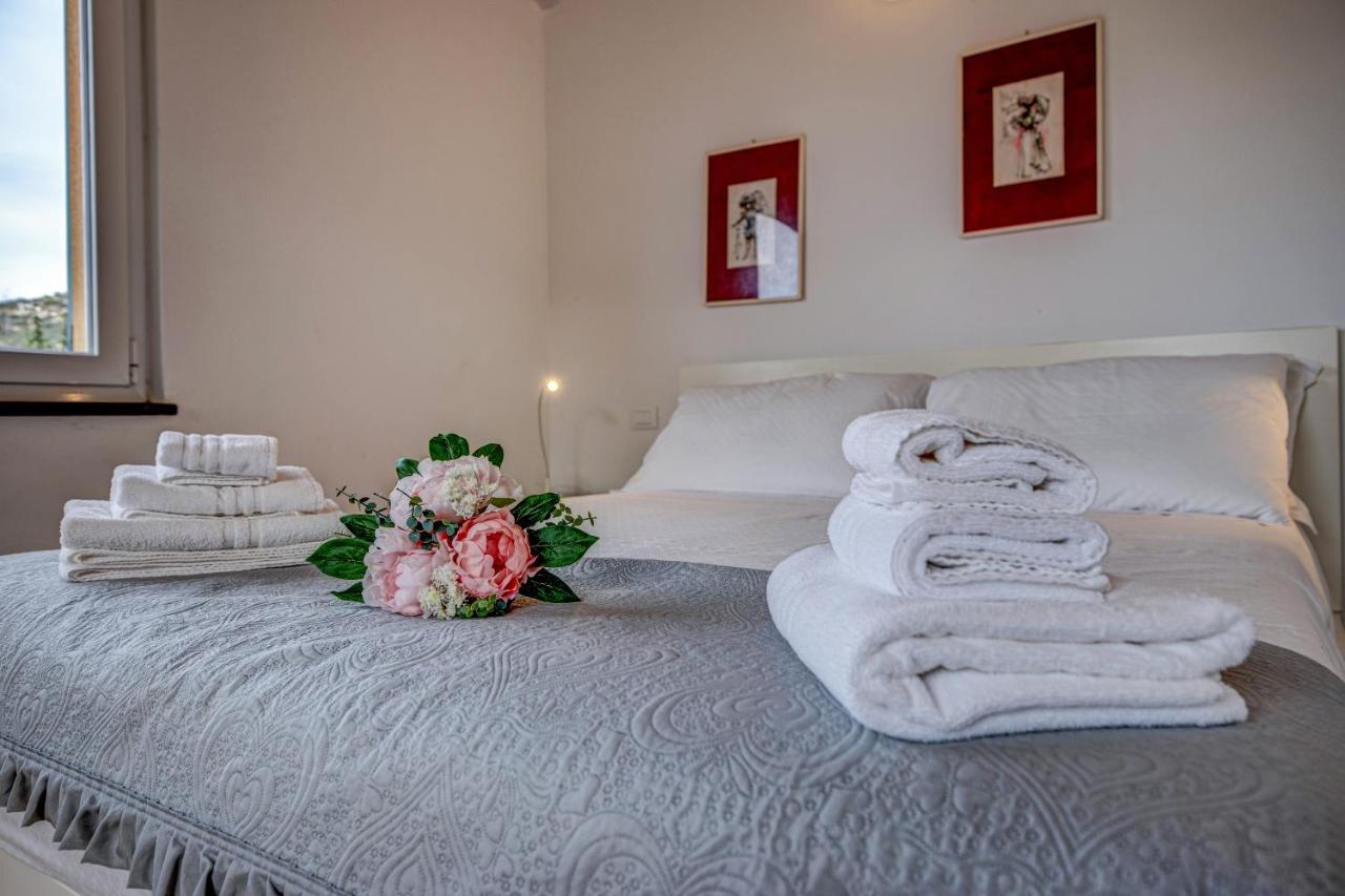 Casa Paradiso Apartment คาโมยลี ภายนอก รูปภาพ